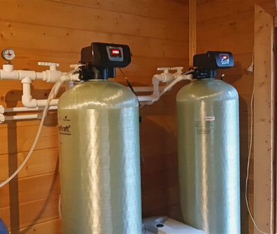 Система фильтров для очистки воды на территории базы отдыха 